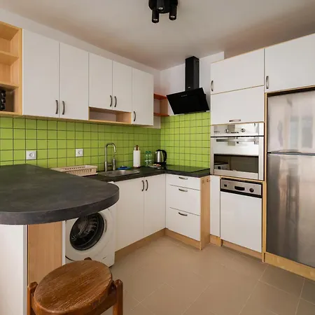 Apartment Metro Swietokrzyska Warsaw