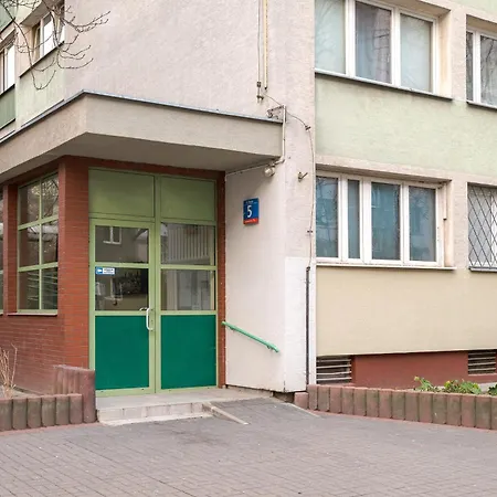 Metro Swietokrzyska Апартаменты Варшава