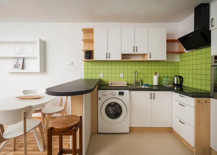 Metro Swietokrzyska Varsó