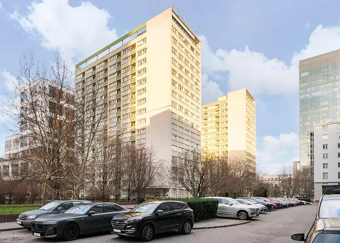 Metro Swietokrzyska Apartman