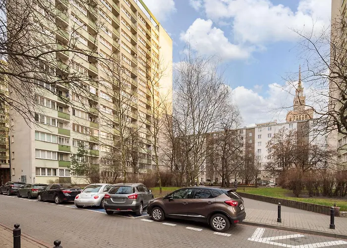 Metro Swietokrzyska Apartment Warsaw